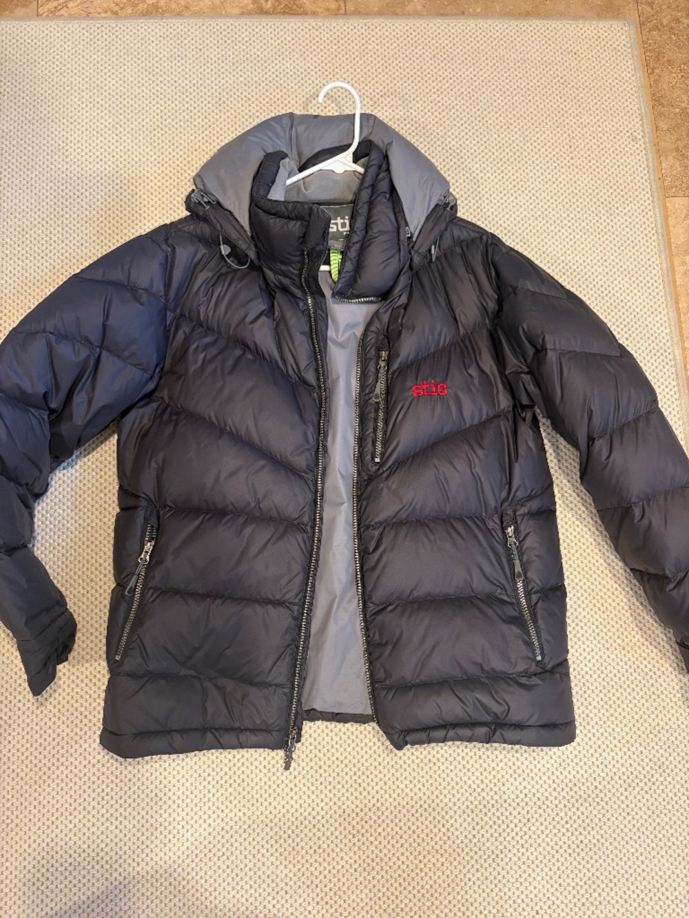 Men’s STIO down jackets